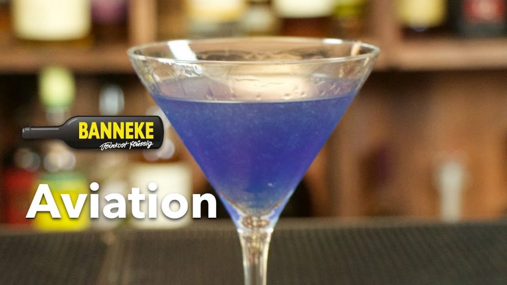 Aviation – Gin Cocktail mit Veilchenlikör mixen – Schüttelschule by Banneke