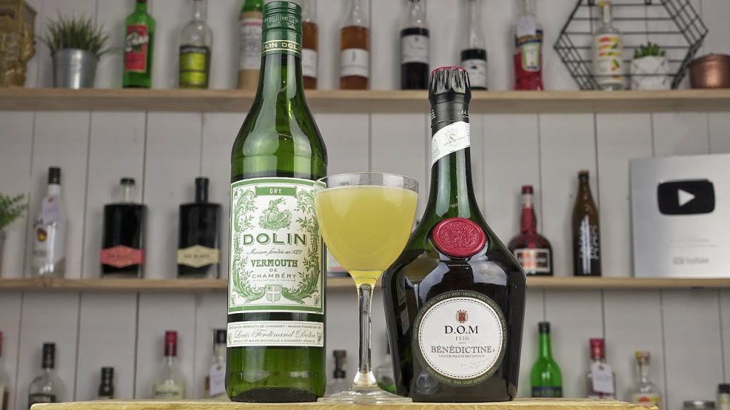 QUEEN ELIZABETH (a delightful and simple 3-ingredient cocktail)