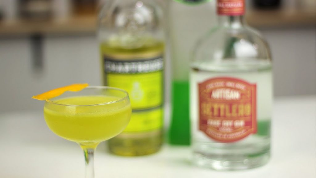 ELECTRIC CIRCUS Cocktail with Midori – yet another Last Word riff!