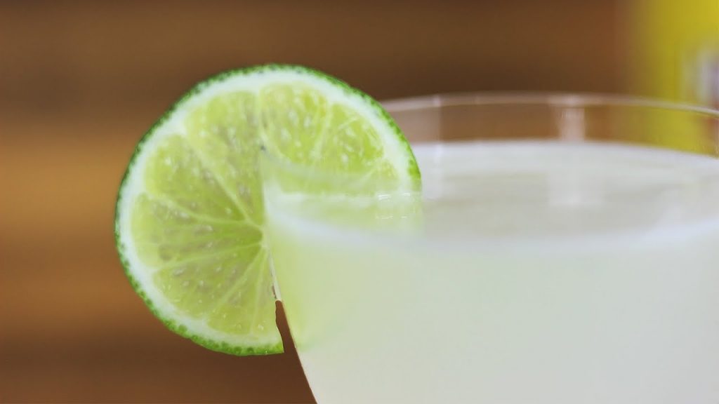 GIN GIMLET Cocktail Recipe – ALMOST 100K!