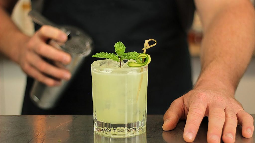EASTSIDE Cocktail Recipe – Gin, Mint, Cucumber, ASMR? 😍