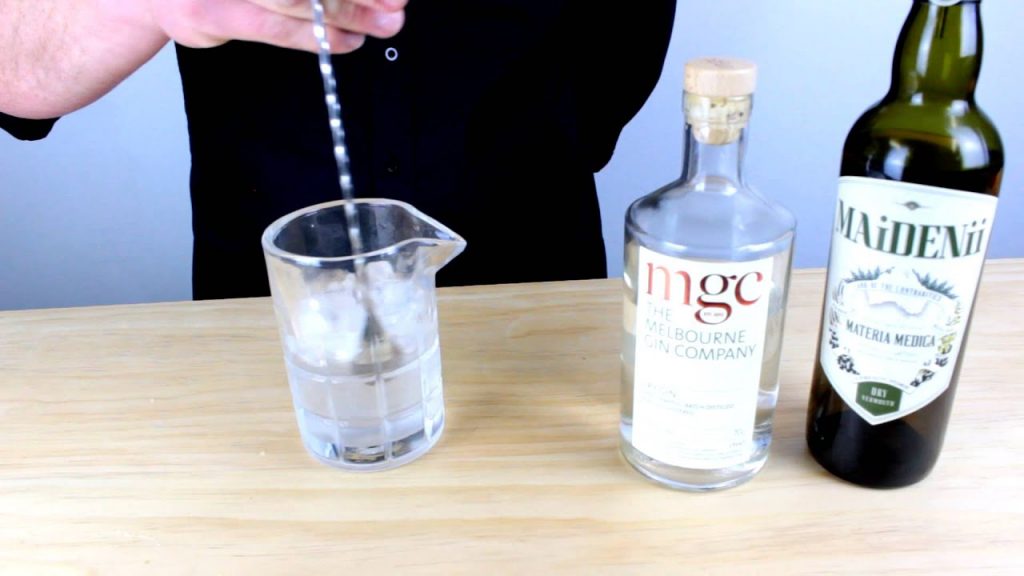 How to Stir a Cocktail