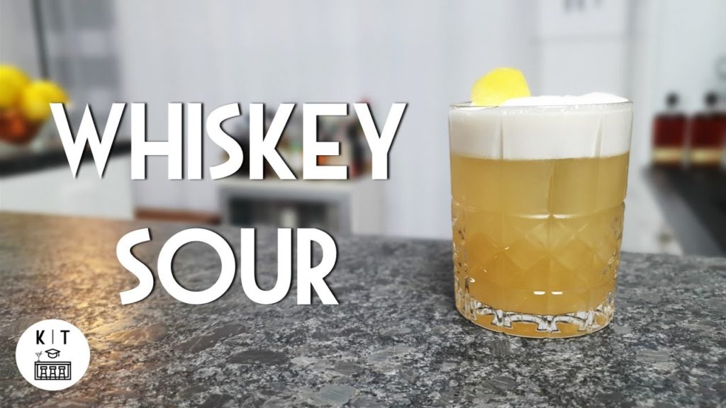 Whiskey Sour – König der Whiskey Cocktails? Mit Eiweiß & Reverse Dry Shake perfekt zubereitet.