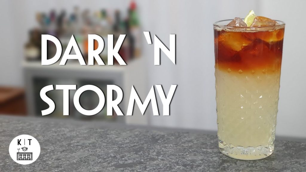 Dark and Stormy Cocktail (Dark `n Stormy) – Ein köstlicher Longdrink mit beeindruckender Optik