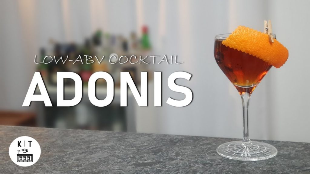 Adonis Cocktail – Wird dieser Low-ABV Cocktail seinem Namen gerecht?