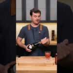 🍾  Bartender Opens Champagne bottle (Easy and Professional)